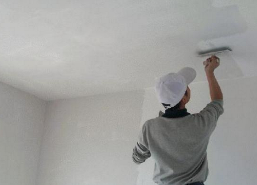 乳膠漆，硅藻泥，壁紙三者如何選擇?