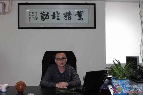 2015年涂料關鍵詞調查之友情漆銷售經理李浩江: 2015年艱難中前行 2015年涂料關鍵詞調查之友情漆銷售經理李浩江: 2015年艱難中前行