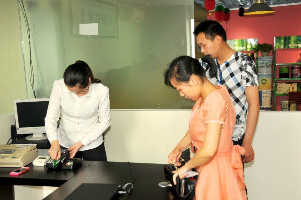 搶占先機加盟發展,友情漆助你輕松致富 搶占先機加盟發展,友情漆助你輕松致富