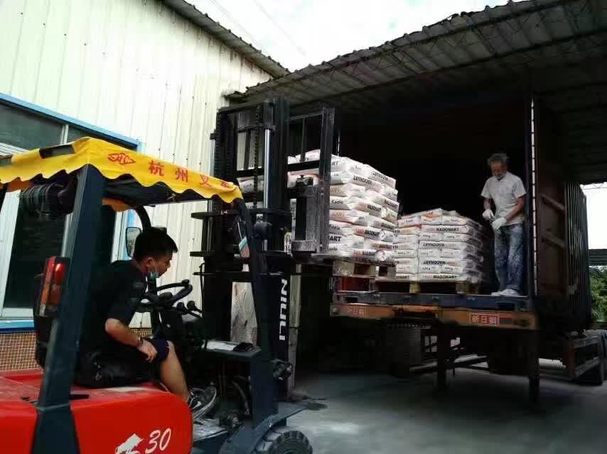 友情漆不斷創(chuàng)新突破,打開海外市場銷路 友情漆不斷創(chuàng)新突破,打開海外市場銷路