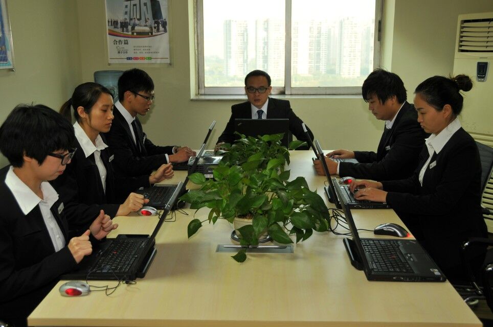 涂料加盟店做強(qiáng)做大的4個(gè)基本點(diǎn)